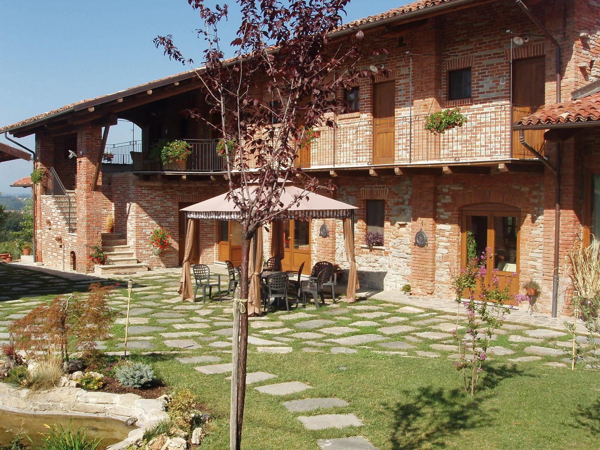 Il Palazzetto Villa Clavesana Bagian luar foto